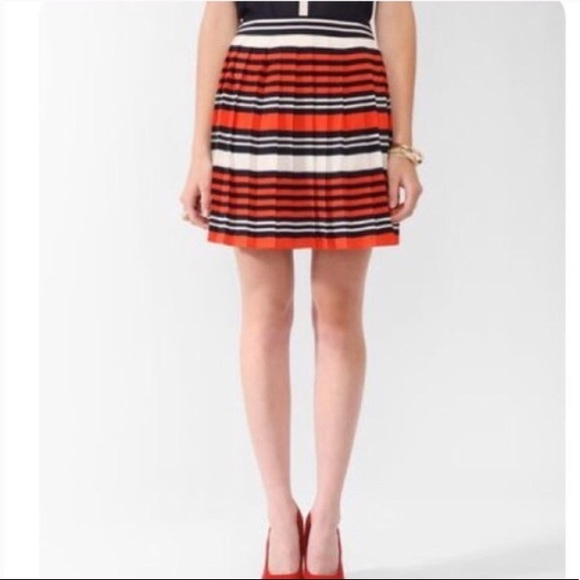 Pleated skirt